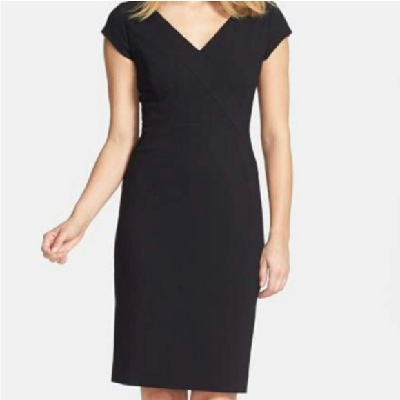Classiques Entier Dresses & Skirts - Classiques Entier Black V Neck Mini Dress size 6